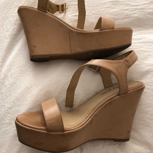 Nude wedges